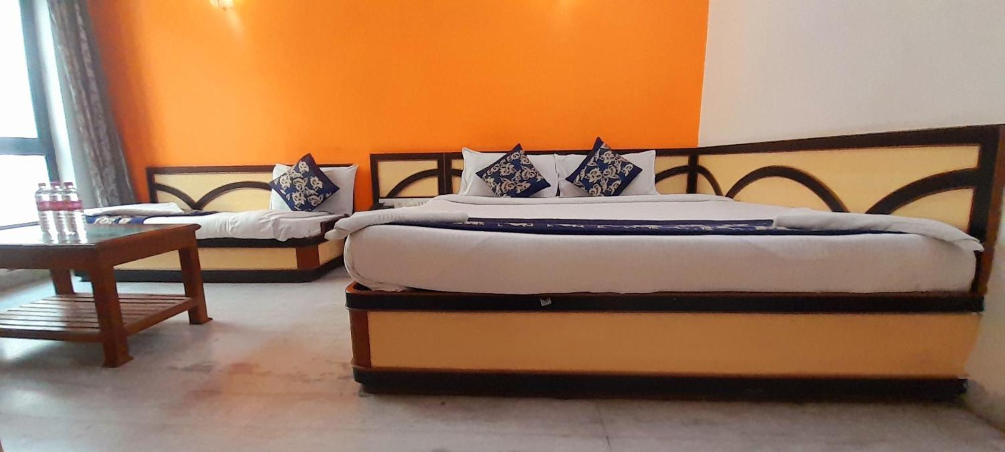 Hotel Indore Palace - Feel At Home Shirdi Bagian luar foto
