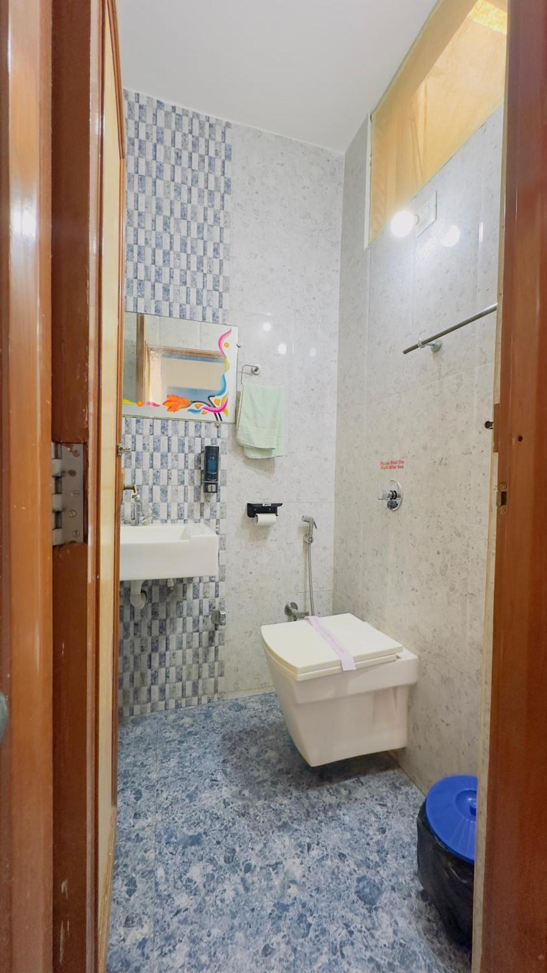 Hotel Indore Palace - Feel At Home Shirdi Bagian luar foto